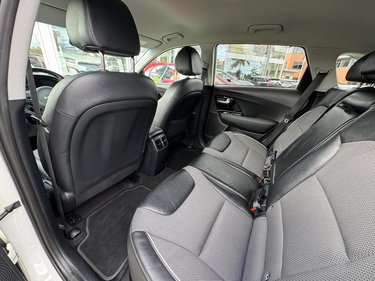 KIA e-Niro ExecutiveLine 64 kWh Eerste Eigenaar, Dealeronderhouden, Stoelventilatie/Verwarming, Enz...