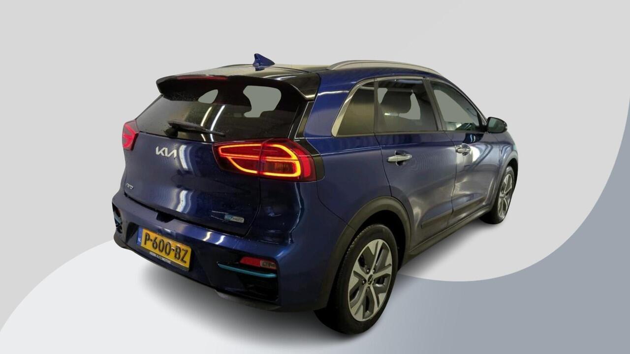 KIA e-Niro ExecutiveLine 64 kWh | Panoramadak | Leder | Achteruitrijcamera | Stoel- Verwarming & Koeling | Adaptive Cruise |