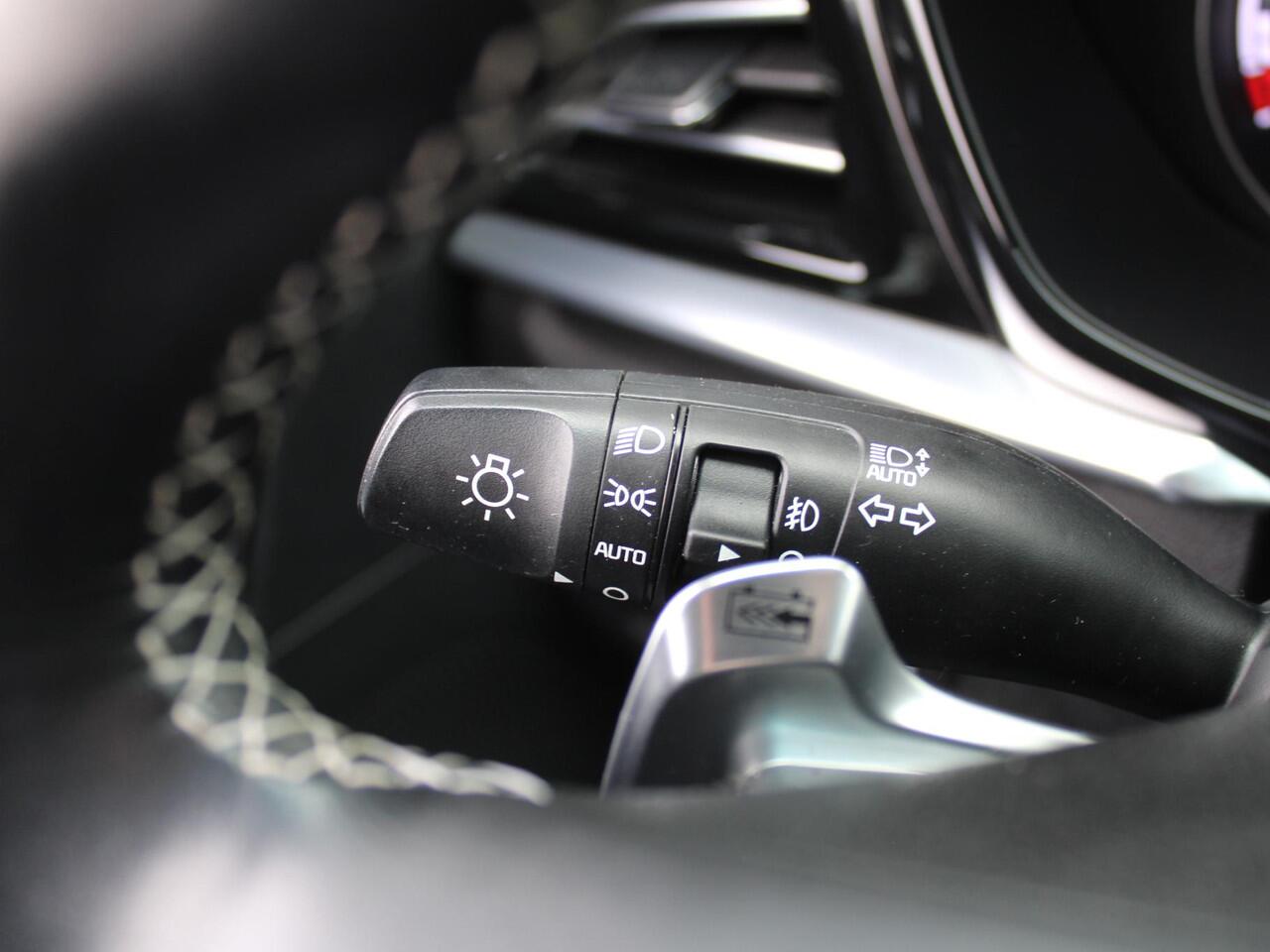 KIA e-Niro Edition 64 kWh | Stuur-/stoelverwarming | Camera | 17" LM | Clima | Cruise adapt. | PDC | Keyless | Navi |