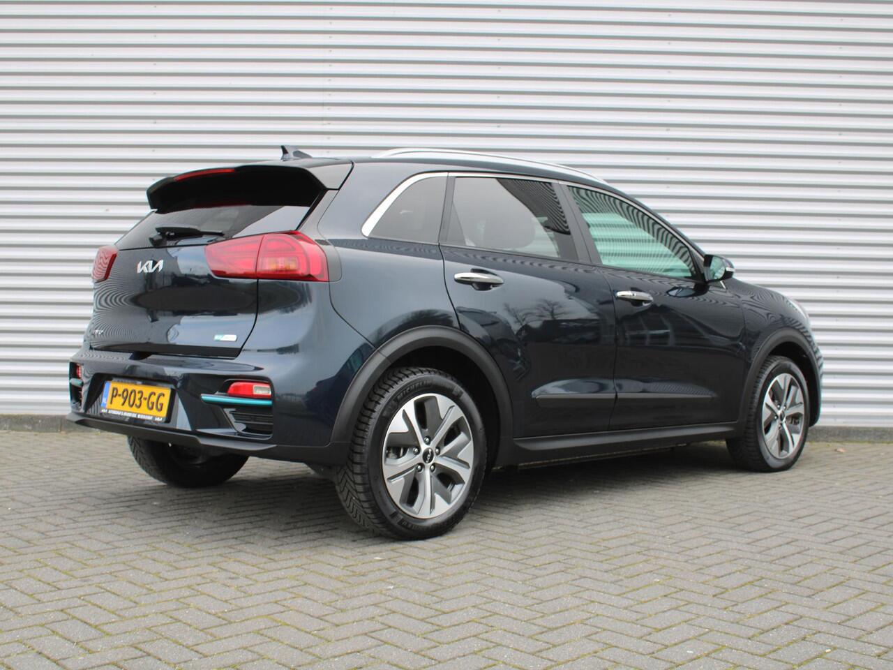 KIA e-Niro Edition 64 kWh | Stuur-/stoelverwarming | Camera | 17" LM | Clima | Cruise adapt. | PDC | Keyless | Navi |