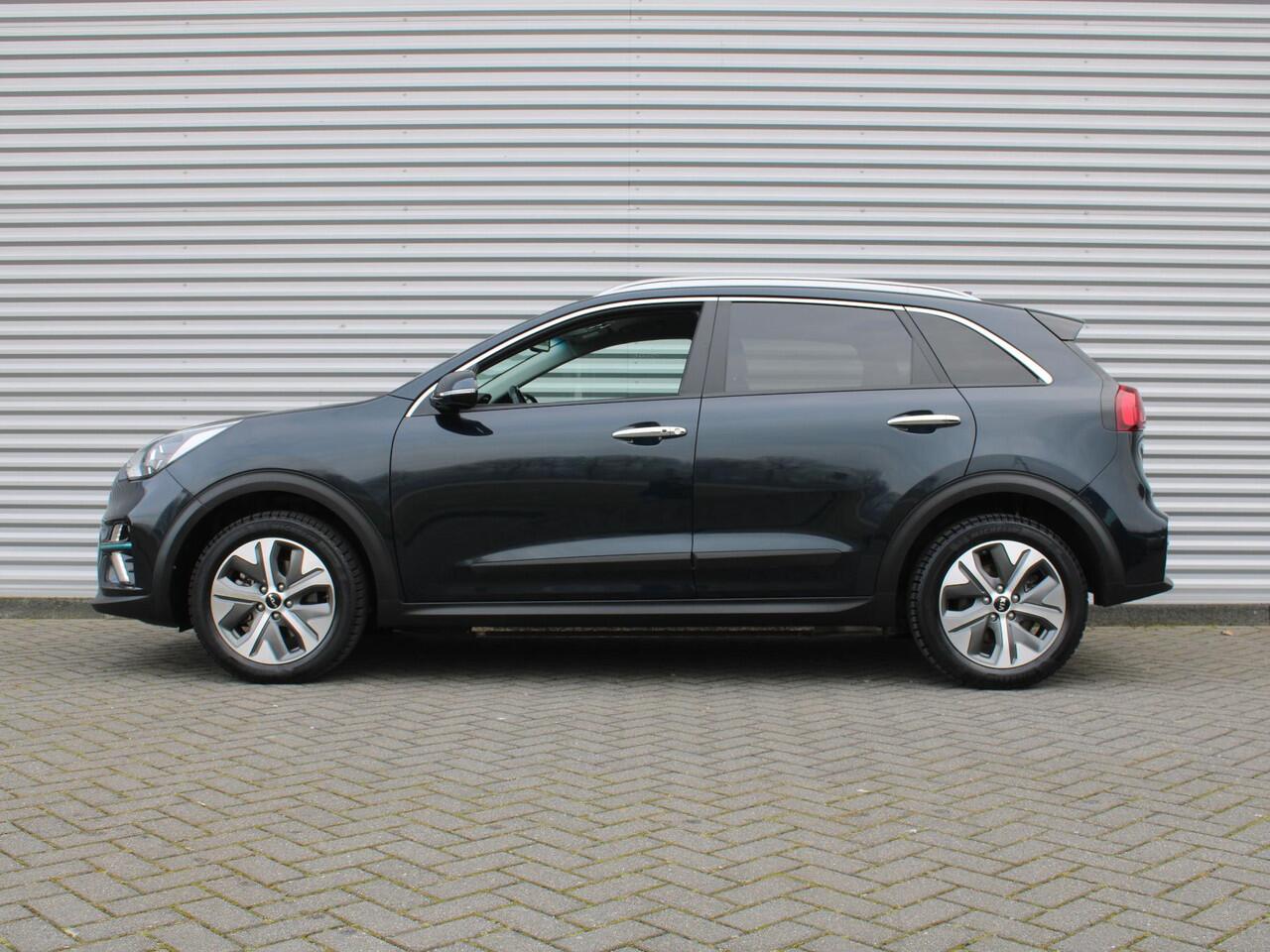 KIA e-Niro Edition 64 kWh | Stuur-/stoelverwarming | Camera | 17" LM | Clima | Cruise adapt. | PDC | Keyless | Navi |