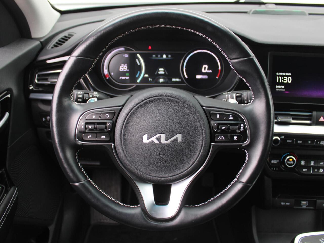 KIA e-Niro Edition 64 kWh | Stuur-/stoelverwarming | Camera | 17" LM | Clima | Cruise adapt. | PDC | Keyless | Navi |