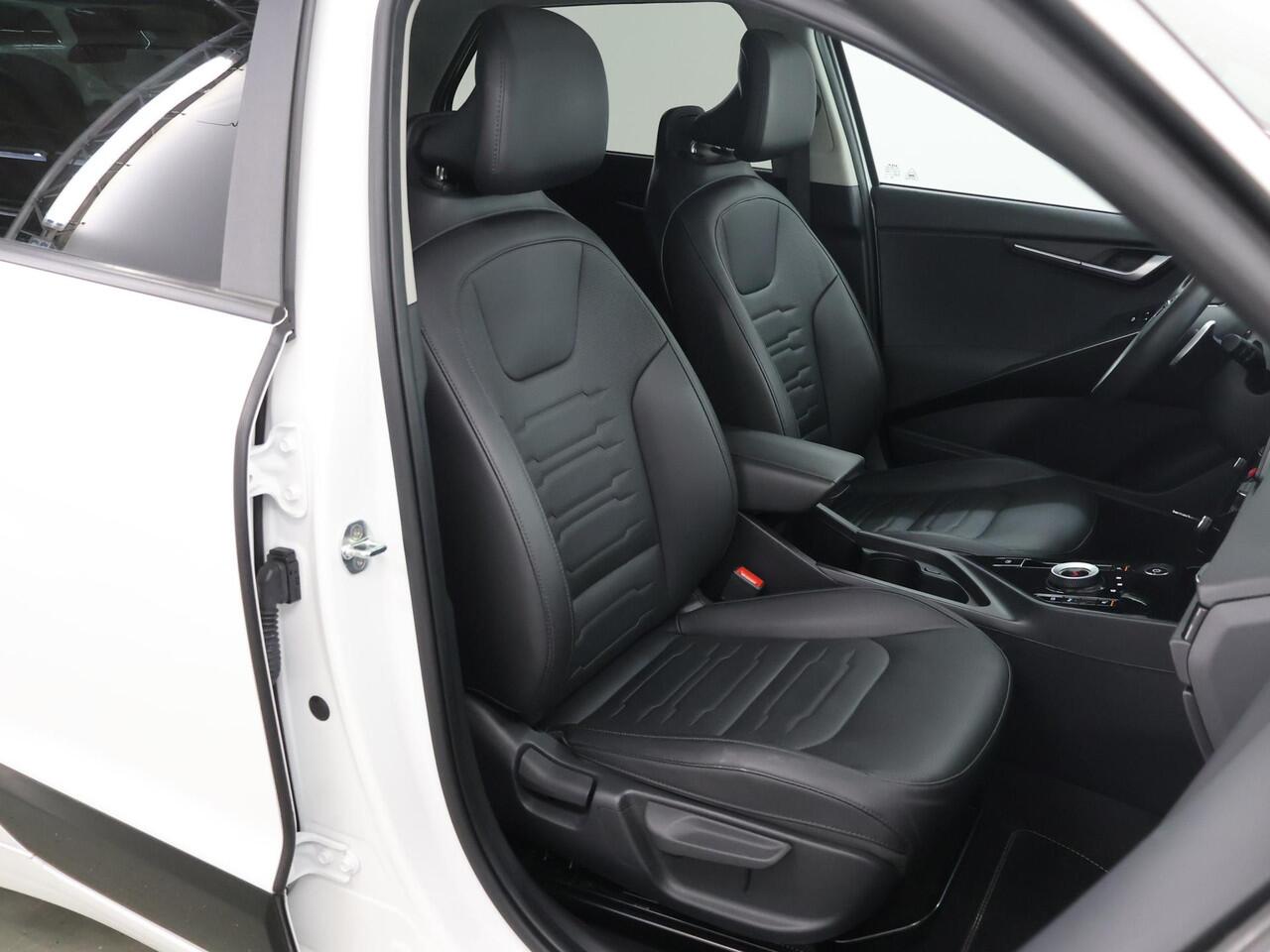 KIA e-Niro EV DynamicPlusLine 64.8 kWh | Panoramadak | Stoel/Stuurwielverwarming | Head-Up Display | Dodehoek Detectie |