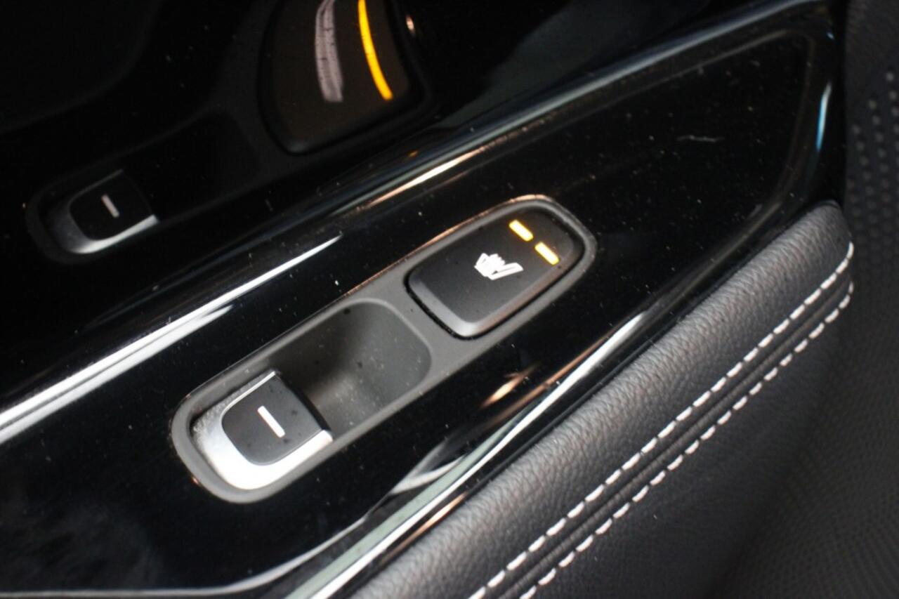 KIA e-Niro DynamicPlusLine 64 kWh - Carplay, Camera, Leer, JBL, Memory, Stoelverw. SOH 100%