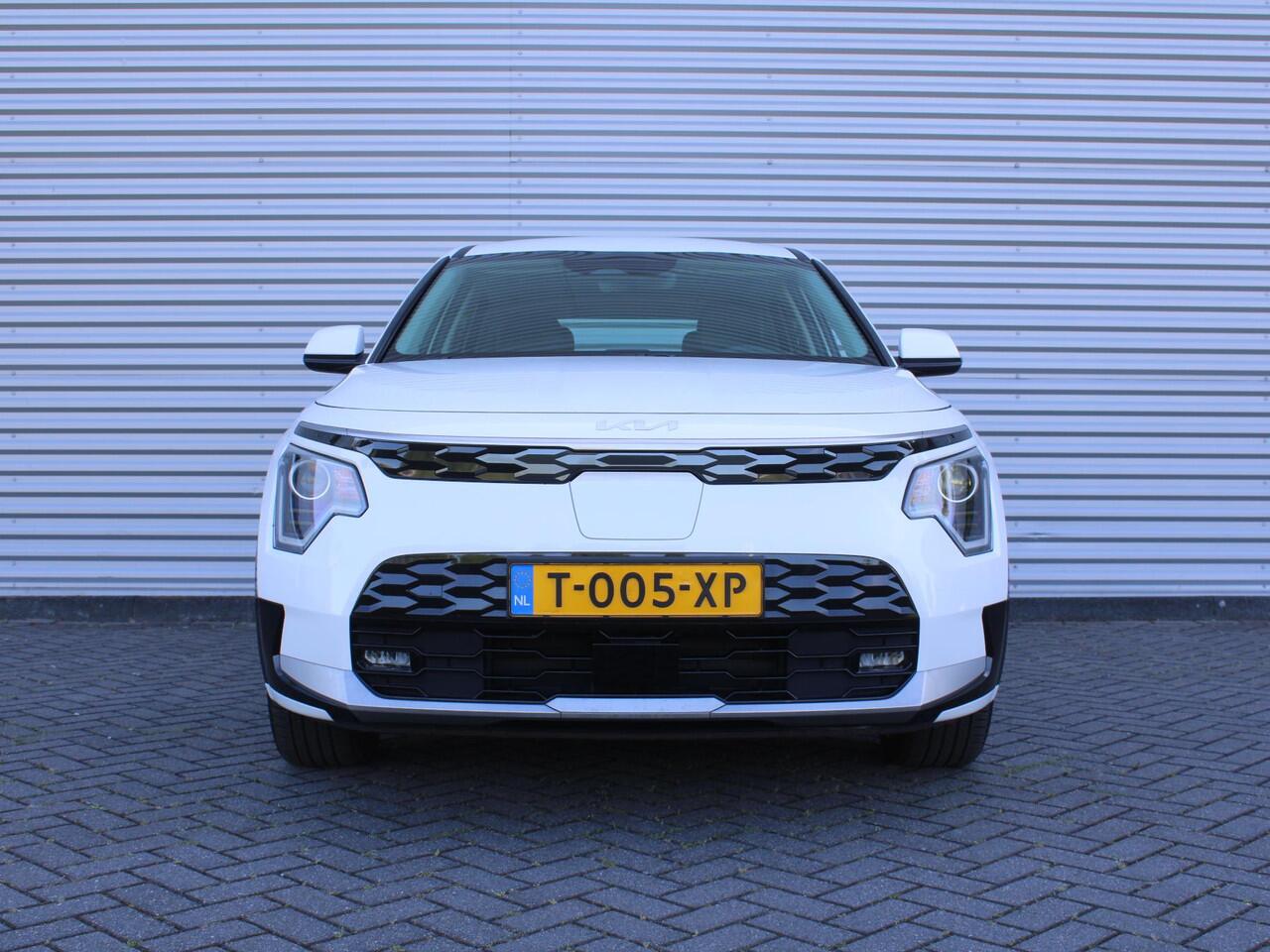 KIA e-Niro EV ComfortLine 64.8 kWh | 17" LM | Camera | Cruise adapt. | Clima | Navi |