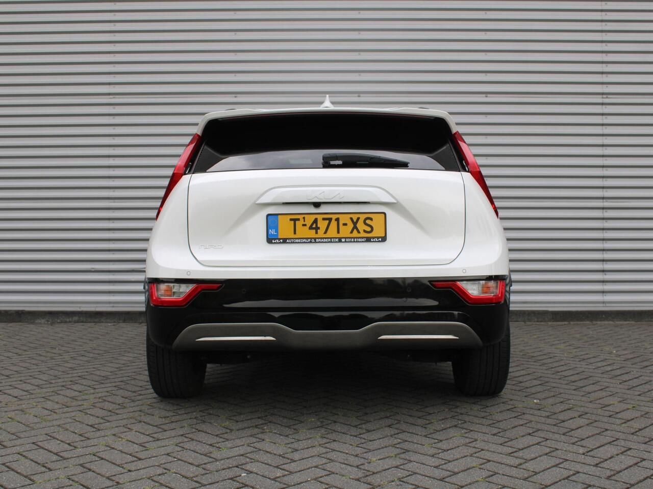 KIA e-Niro EV Edition 64.8 kWh | Stuur-/stoelverwarming | Camera | Cruise adapt. | Navi | 17" LM | Clima |