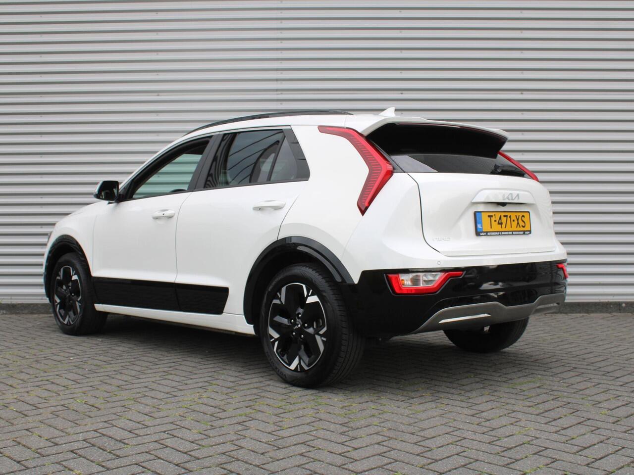 KIA e-Niro EV Edition 64.8 kWh | Stuur-/stoelverwarming | Camera | Cruise adapt. | Navi | 17" LM | Clima |