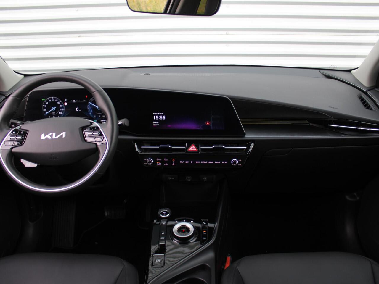 KIA e-Niro EV Edition 64.8 kWh | Stuur-/stoelverwarming | Camera | Cruise adapt. | Navi | 17" LM | Clima |