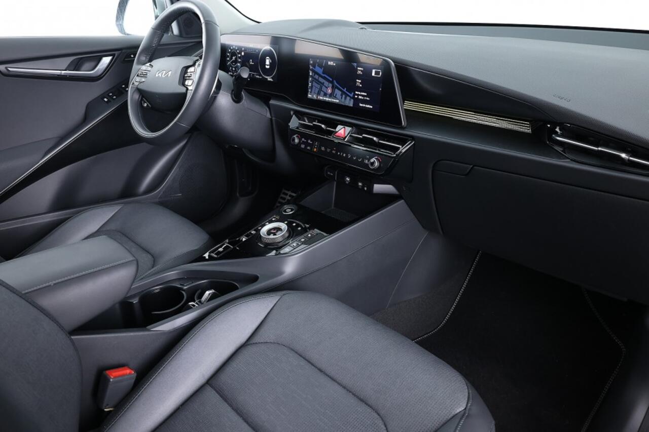 KIA e-Niro EV ExecutiveLine 64.8 kWh | SCHUIFDAK | Head-Up | EL. STOEL ? 1e Eigenaar