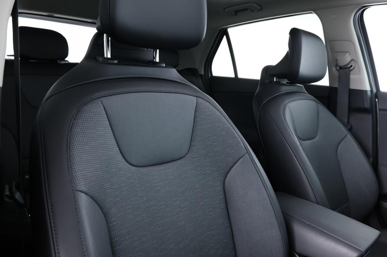 KIA e-Niro EV ExecutiveLine 64.8 kWh | SCHUIFDAK | Head-Up | EL. STOEL ? 1e Eigenaar