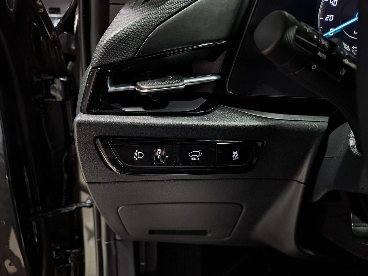 KIA e-Niro EV DynamicPlusLine 64.8 kWh Stoel en Stuur verwarming, Schuif / kantel dak, Apple Carplay/Android Auto