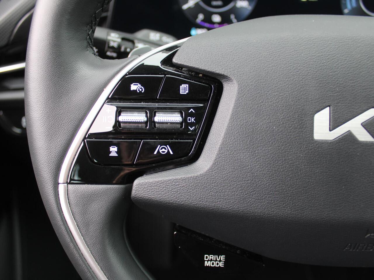 KIA e-Niro EV DynamicLine 64.8 kWh | Clima | Camera | Cruise adapt. | Apple Carplay/Android Auto | Navi | 17" LM |