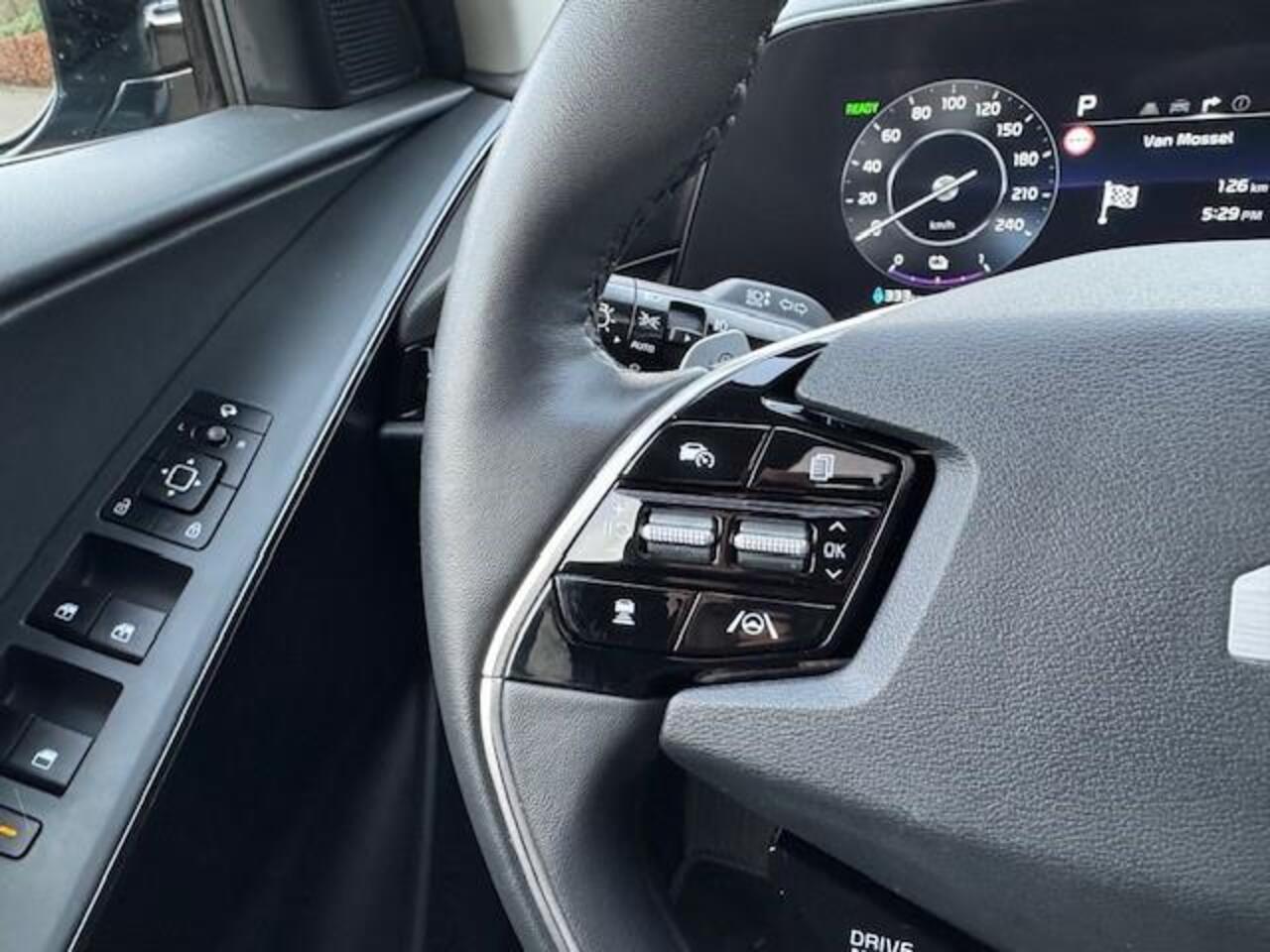 KIA e-Niro Ev Dynamic+Lin 64.8KWH SOH 100%/SCHUIF-DAK/LEER/LED/NAV/FABRIEKSGARANTIE