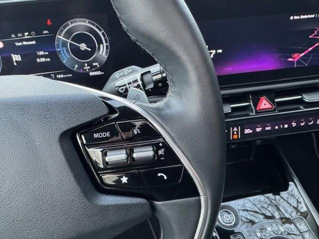 KIA e-Niro Ev Dynamic+Lin 64.8KWH SOH 100%/SCHUIF-DAK/LEER/LED/NAV/FABRIEKSGARANTIE