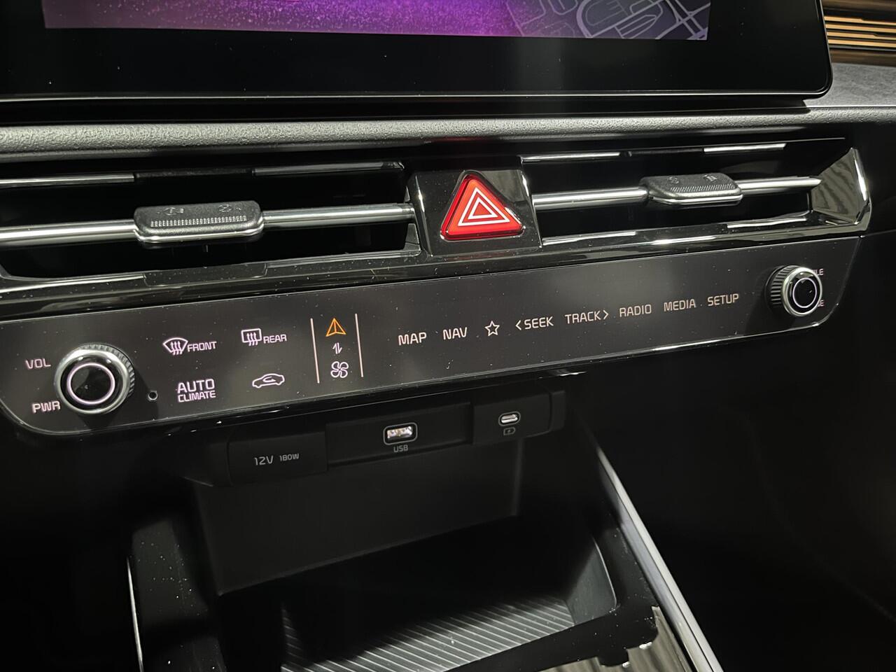 KIA e-Niro EV DynamicLine 64.8 kWh Edition, Met o.a. Stoel en stuurverwarming! Dodehoekdetectie!