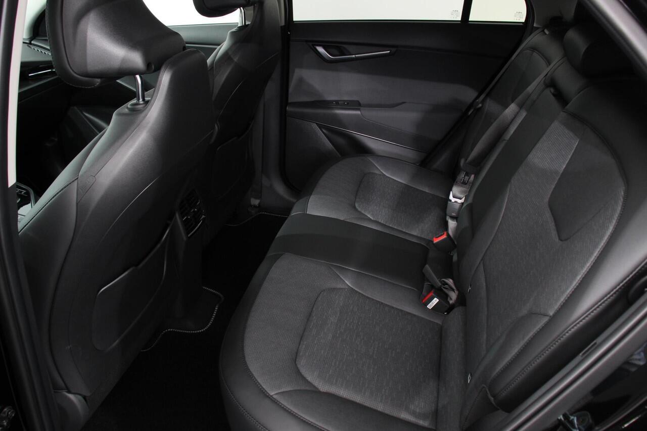 KIA e-Niro EV DynamicPlusLine 64.8 kWh Nieuw Model! | Navigatie | Half Leder | Schuif-kantel dak | Electrisch bedienbare achterklep | DAB | Led | Camera