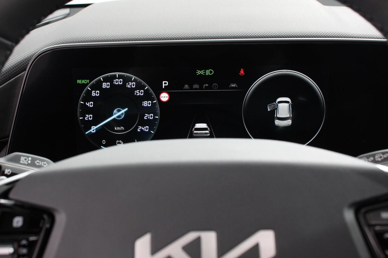 KIA e-Niro EV DynamicPlusLine 64.8 kWh Nieuw Model! | Navigatie | Half Leder | Schuif-kantel dak | Electrisch bedienbare achterklep | DAB | Led | Camera