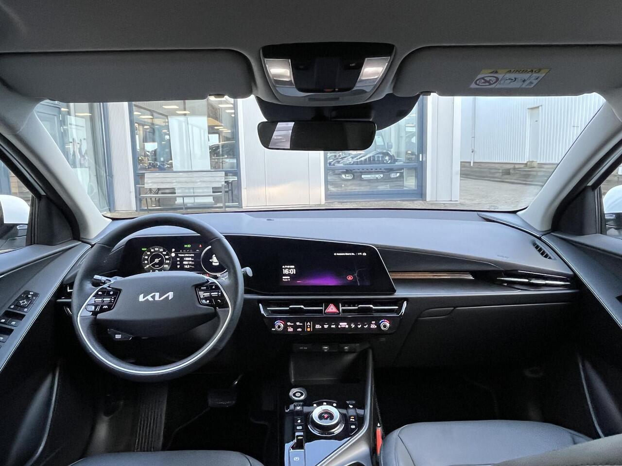 KIA e-Niro EV Edition 64.8 kWh | 204pk/NL Auto/1e Eig./Navi/Adapt.Cruise/Camera/Clima/Stoel+Stuurverwarming/Apple CarPlay-Android Auto