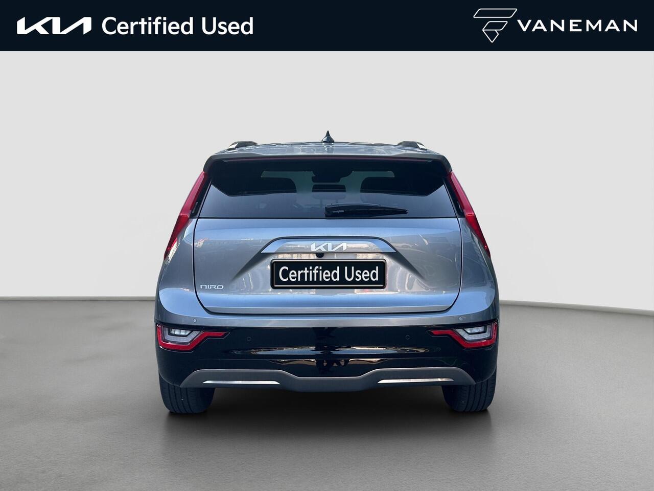 KIA e-Niro EV Edition Advanced 64.8 kWh | Prijs incl. vooraftrek 2000.- inruilpremie | Automaat | Leder | Navi | Clima | Stoel- en stuurverwarming | LMV |