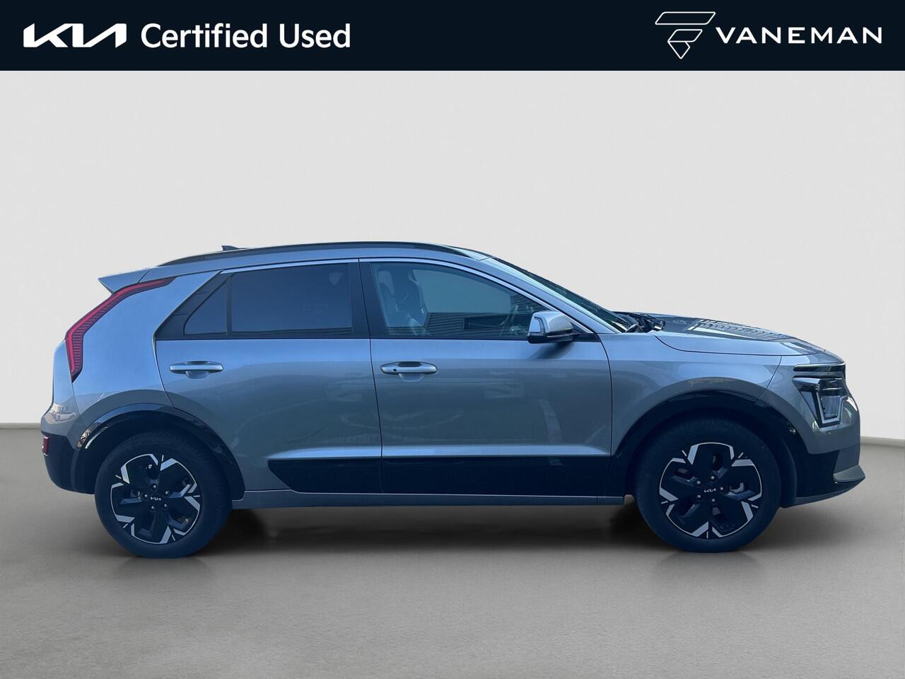 KIA e-Niro EV Edition Advanced 64.8 kWh | Prijs incl. vooraftrek 2000.- inruilpremie | Automaat | Leder | Navi | Clima | Stoel- en stuurverwarming | LMV |