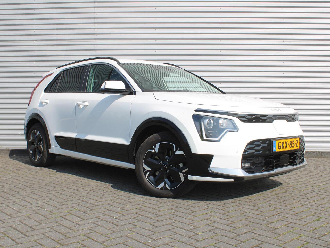 KIA e-Niro EV Light Advanced 64.8 kWh | Cargo uitvoering | Stuur-/stoelverwarming | Camera | Cruise adapt. | 17" LM | Clima | 17% bijtelling |