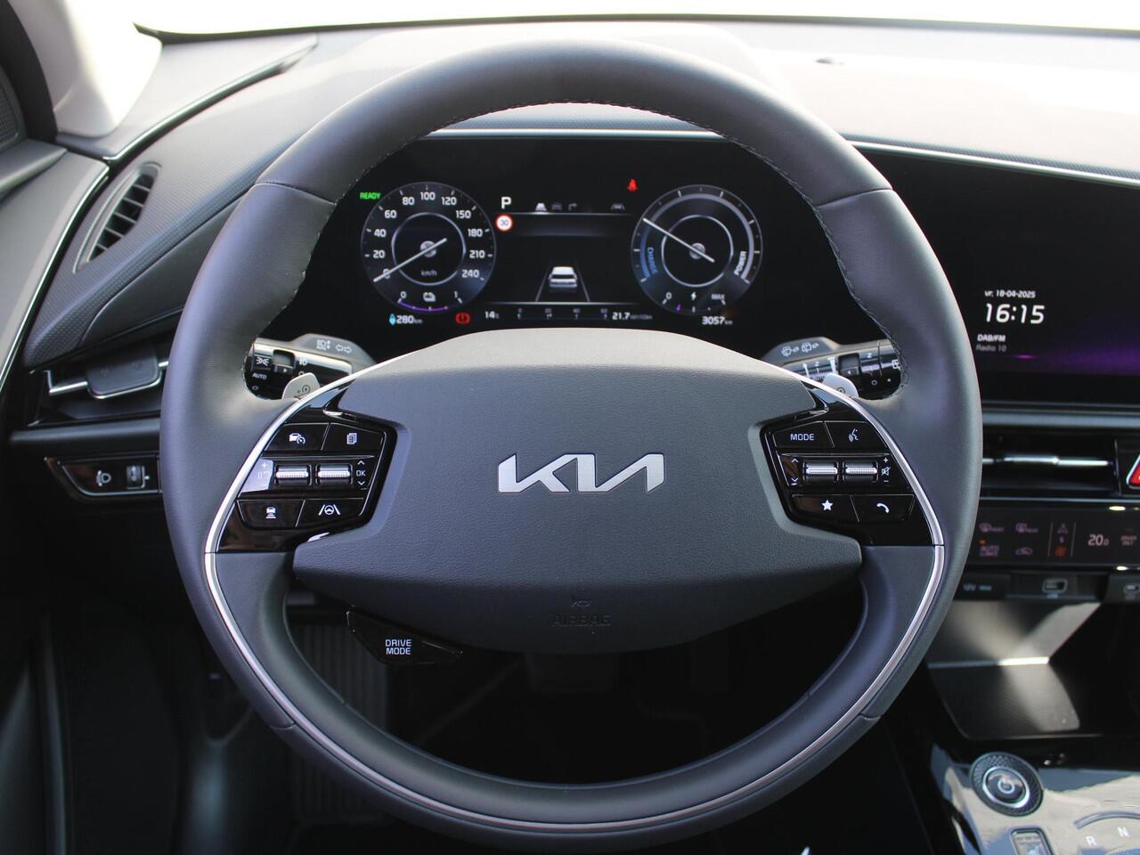 KIA e-Niro EV Light Advanced 64.8 kWh | Cargo uitvoering | Stuur-/stoelverwarming | Camera | Cruise adapt. | 17" LM | Clima | 17% bijtelling |