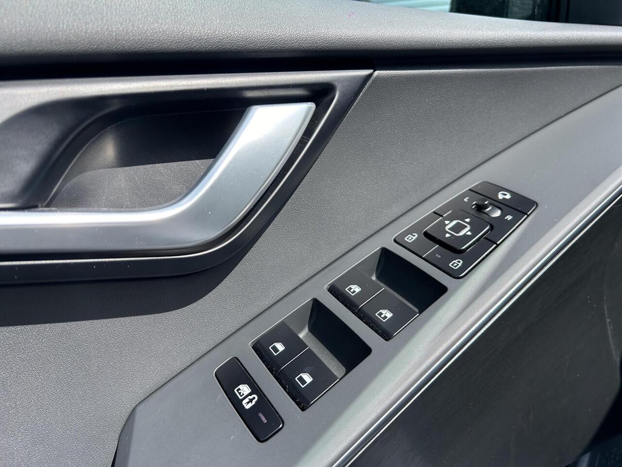 KIA e-Niro EV Edition Advanced 64.8 kWh | Prijs incl. vooraftrek 2000.- inruilpremie | Automaat | Stoel & Stuurverwarming | Navi | Camera | Cruise | Sensoren |