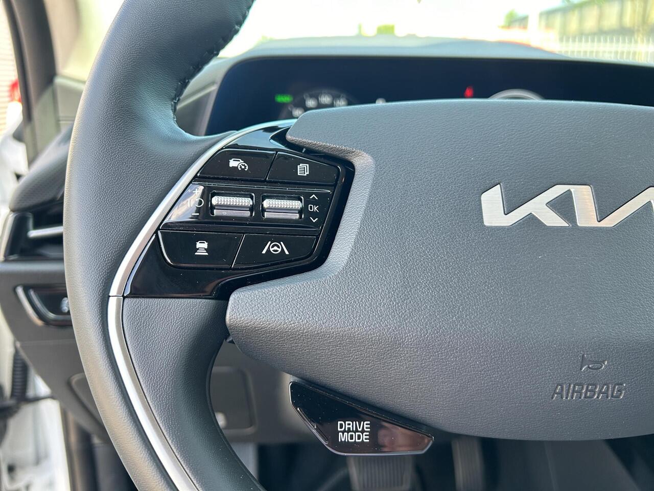 KIA e-Niro EV Edition Advanced 64.8 kWh | Prijs incl. vooraftrek 2000.- inruilpremie | Automaat | Stoel & Stuurverwarming | Navi | Camera | Cruise | Sensoren |