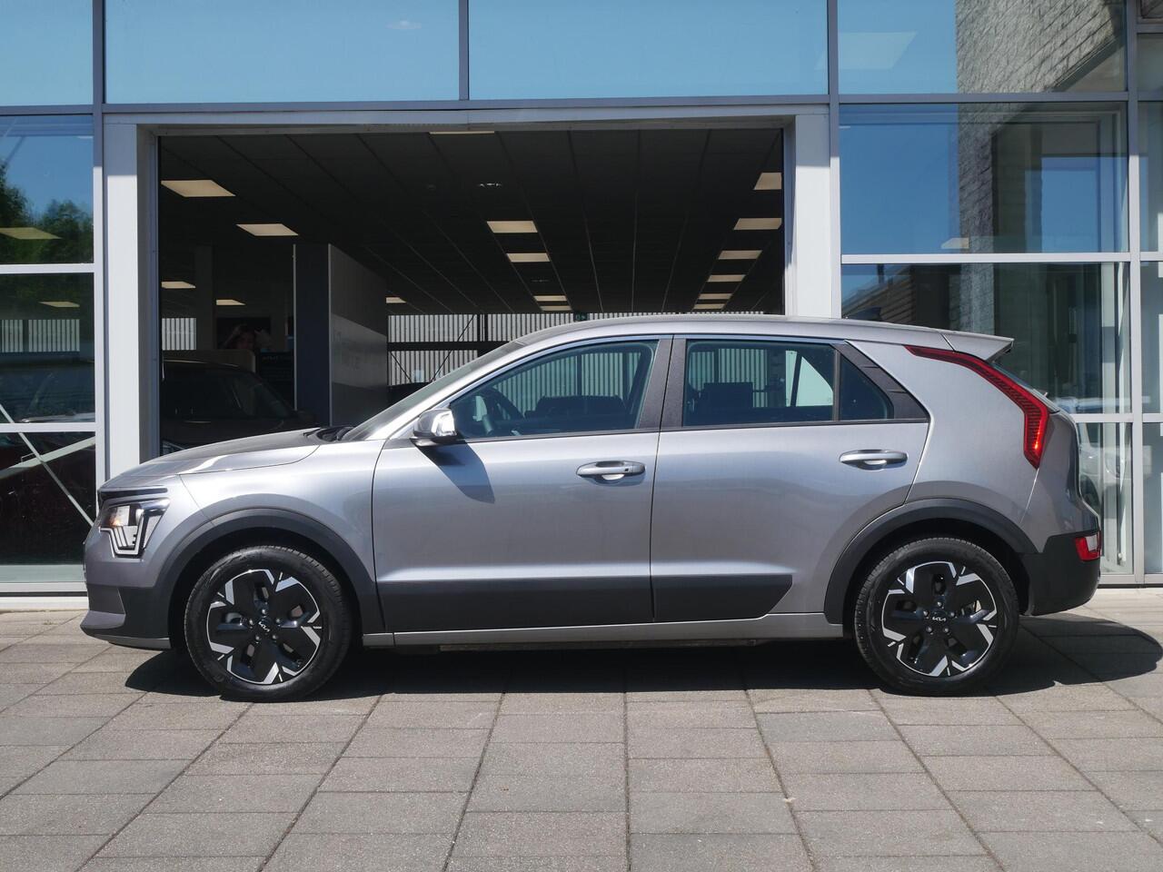 KIA e-Niro EV Light Edition 64.8 kWh | Navigatie | Achteruitrijcamera | Airco | Cruise control Adaptief |