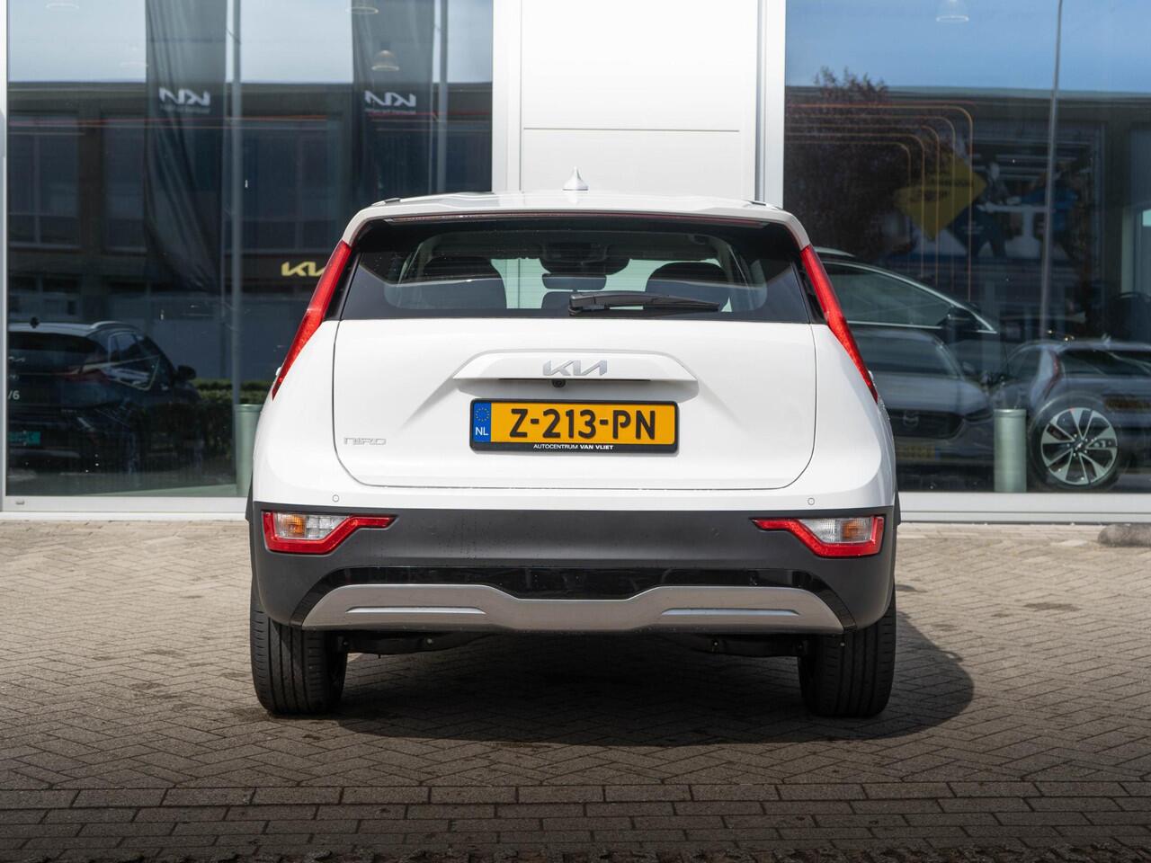 KIA e-Niro EV Light Edition 64.8 kWh