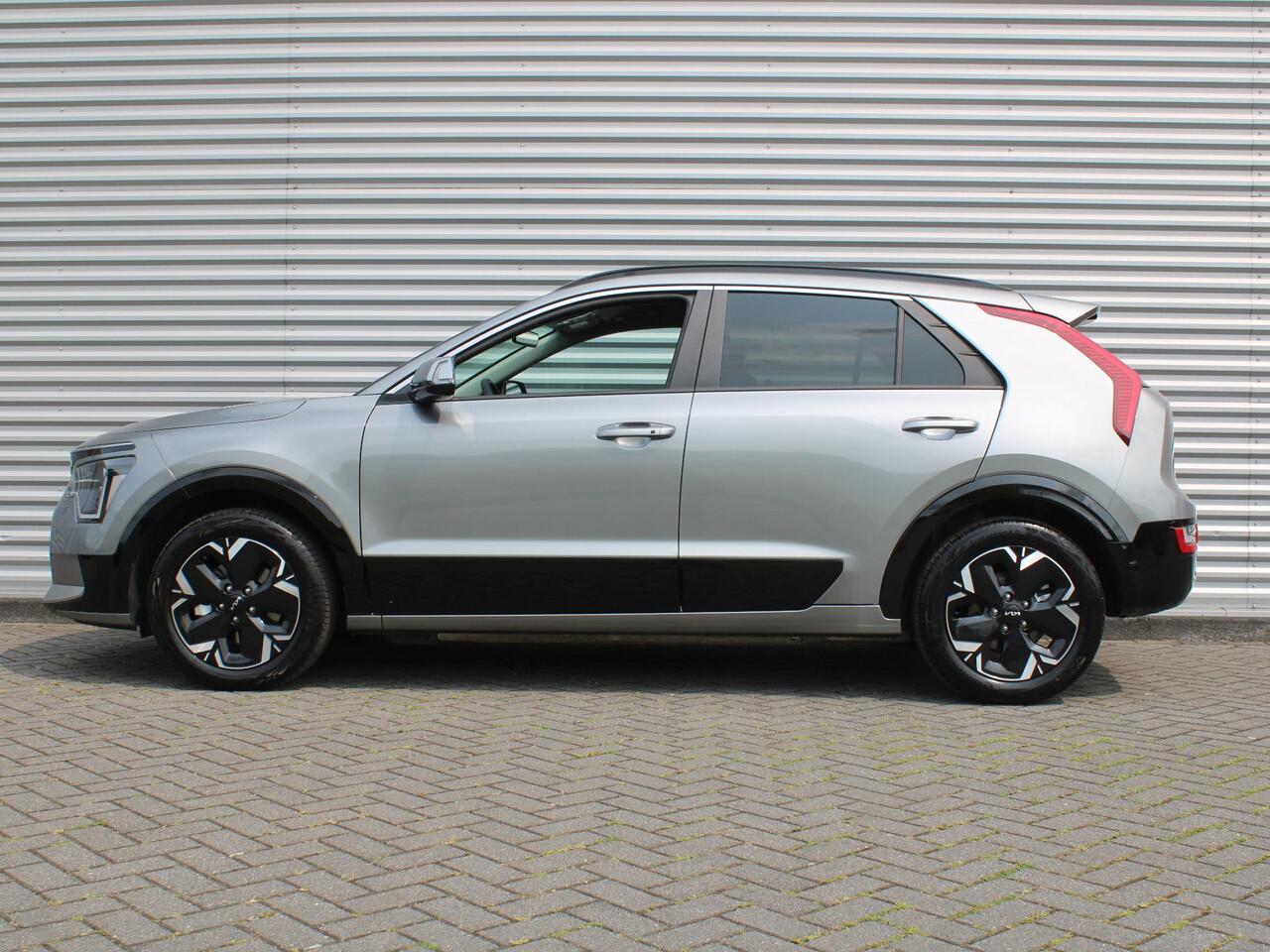 KIA e-Niro EV Edition Advanced 64.8 kWh | Stuur-/stoelverwarming | Elektr. stoelverstelling | Camera | Cruise adapt. | 17"LM | Clima | 17% bijtelling |