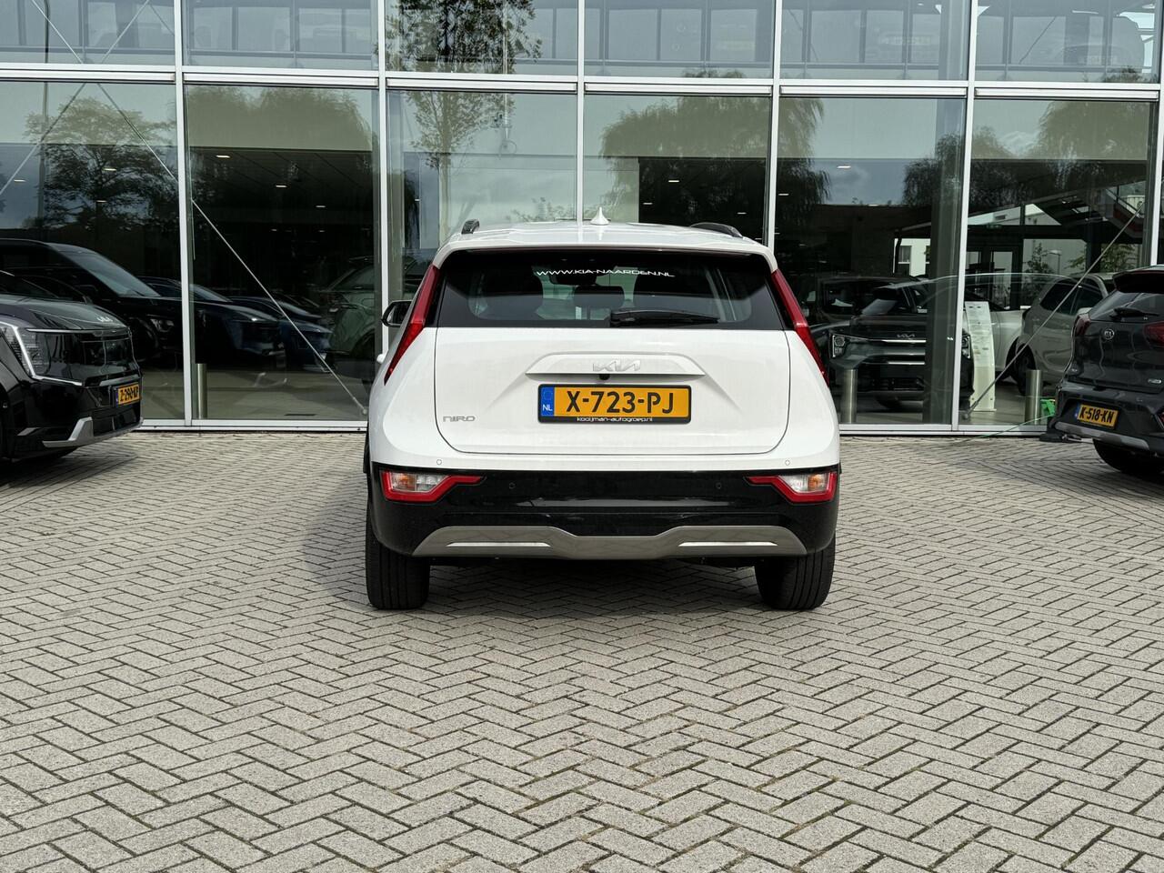 KIA e-Niro EV DynamicLine 64.8 kWh | cruise control | Apple carplay/Android auto | Achteruitrij camera | Parkeersensoren |