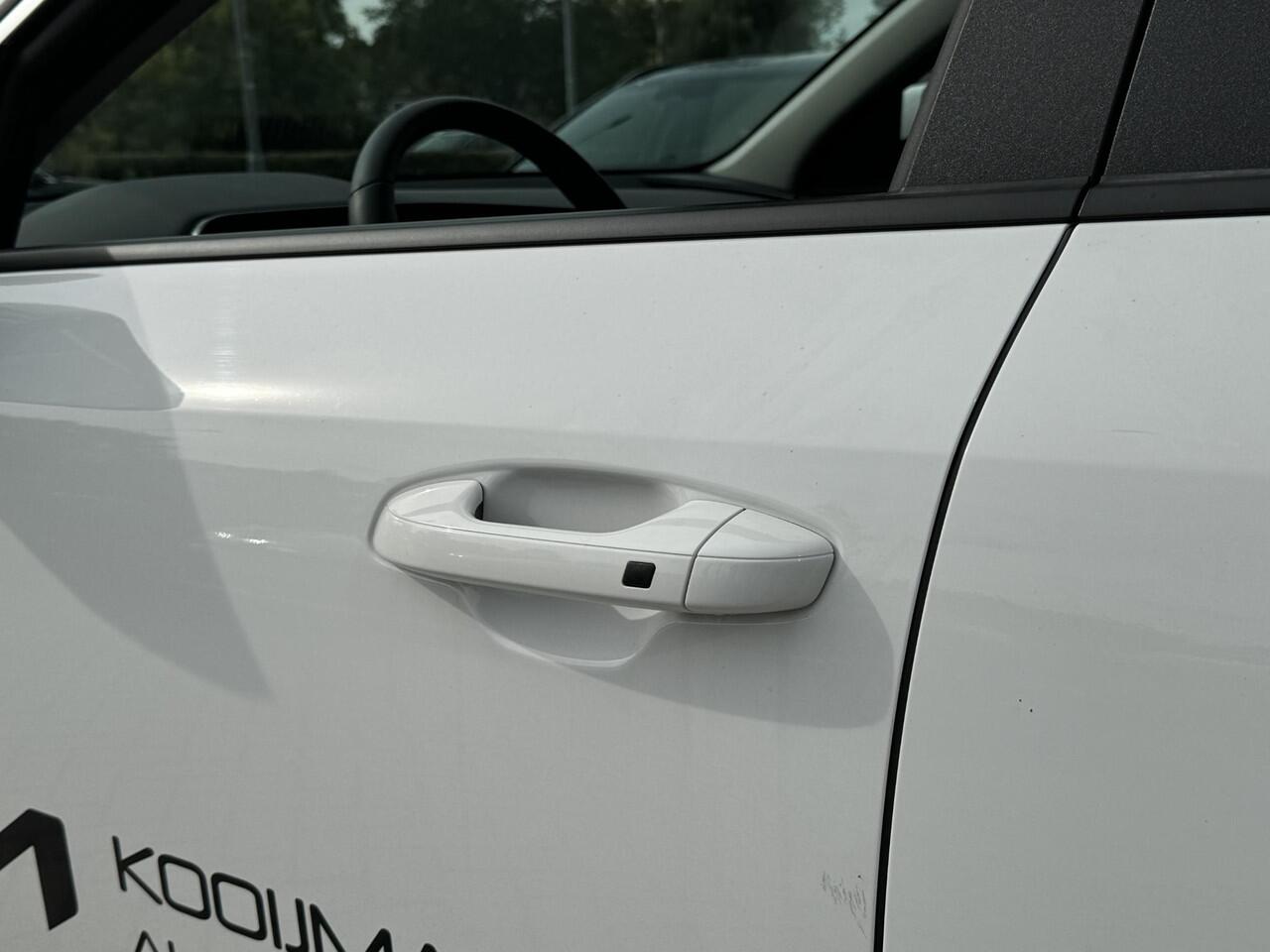 KIA e-Niro EV DynamicLine 64.8 kWh | cruise control | Apple carplay/Android auto | Achteruitrij camera | Parkeersensoren |