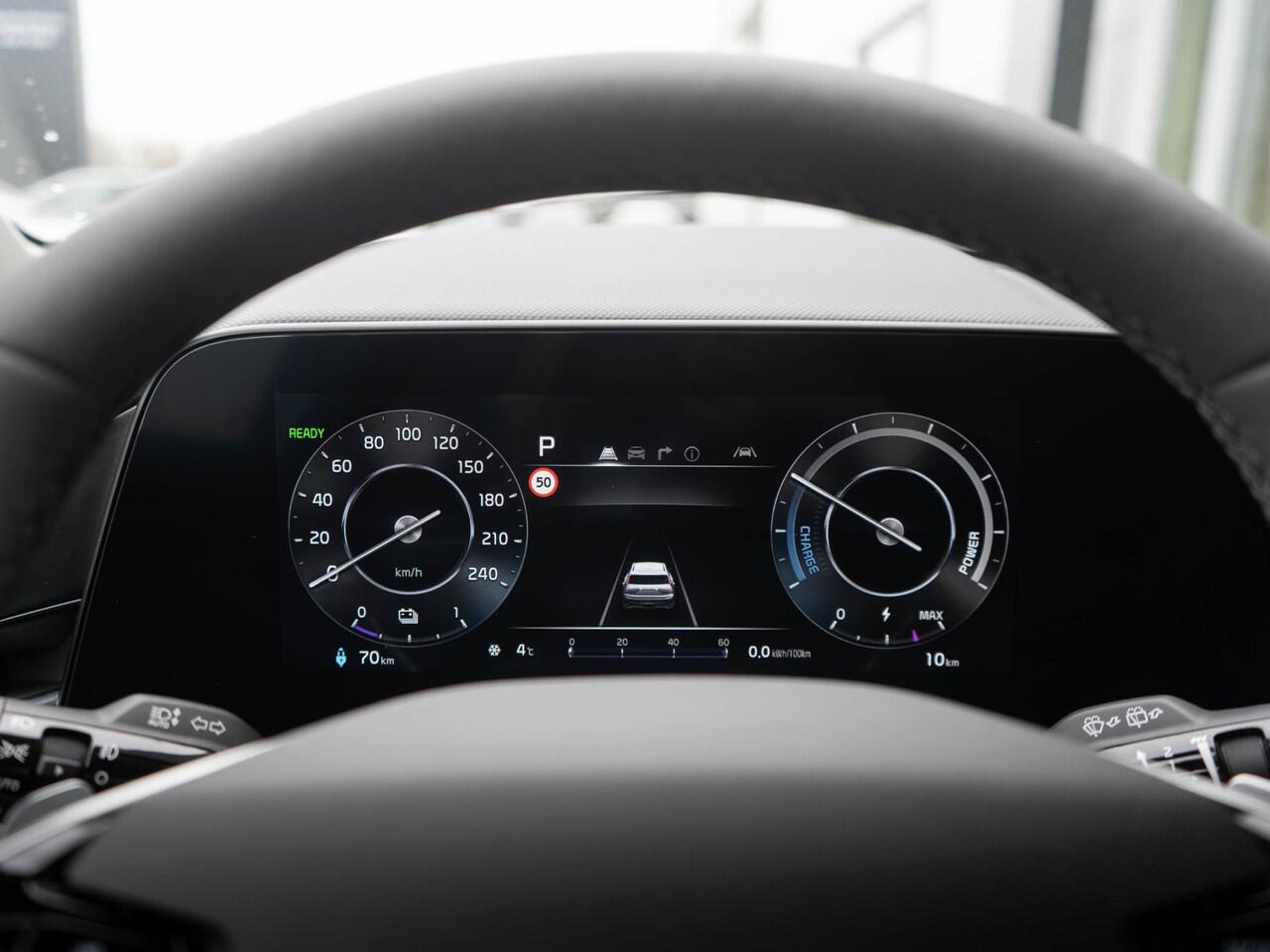 KIA e-Niro EV Light Advanced 64.8 kWh | OP VOORRAAD | SNEL LEVERBAAR | Navigatie | Carplay | Adapt. Cruise | Climate | Keyless | Camera