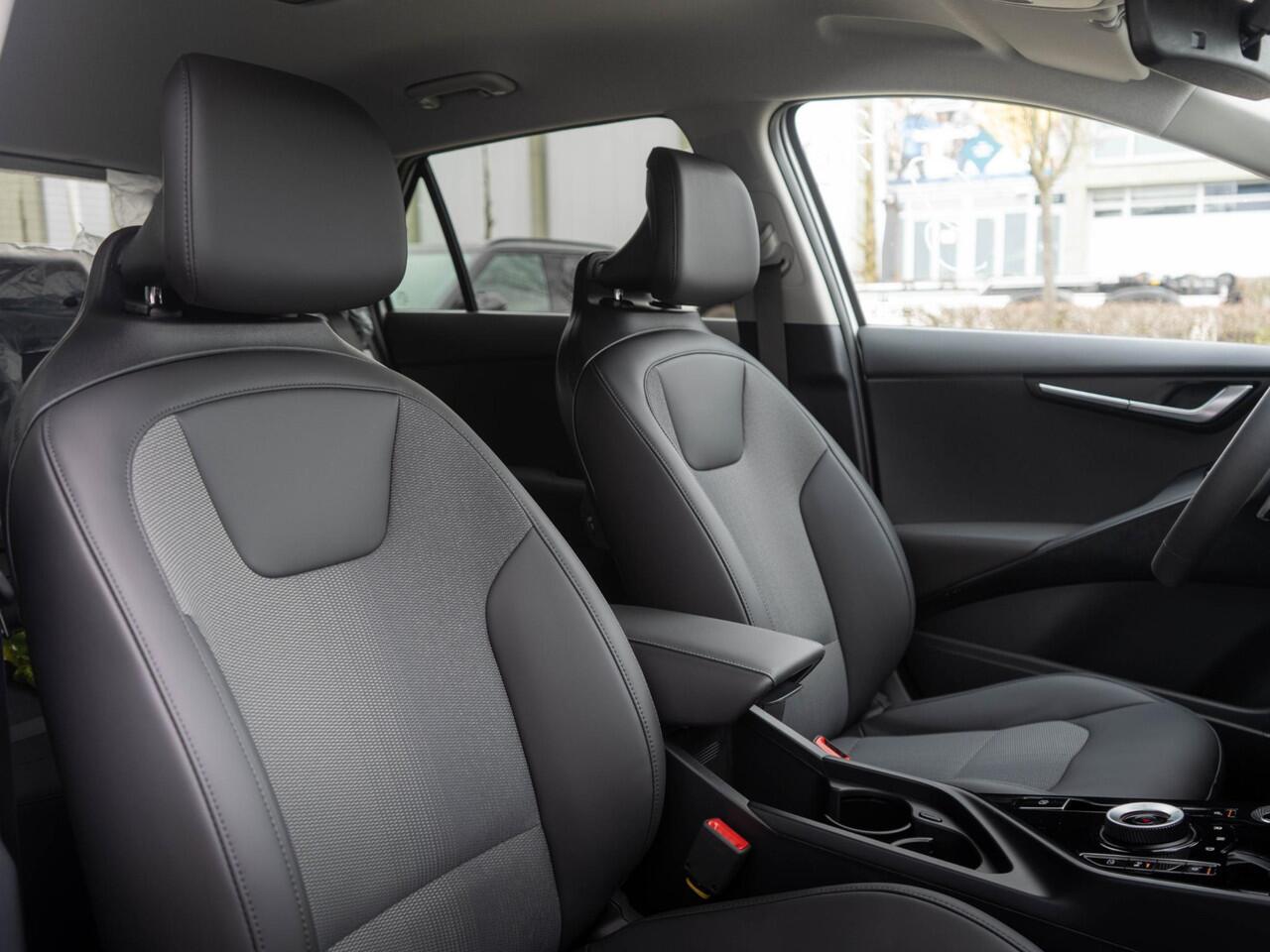 KIA e-Niro EV Light Advanced 64.8 kWh | OP VOORRAAD | SNEL LEVERBAAR | Navigatie | Carplay | Adapt. Cruise | Climate | Keyless | Camera