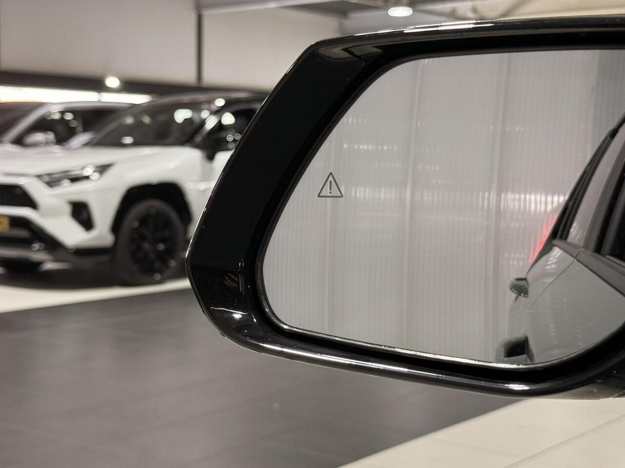 KIA e-Niro EV Edition Advanced 64.8 kWh Stoel en stuur verwarming, Navigatie, Camera.