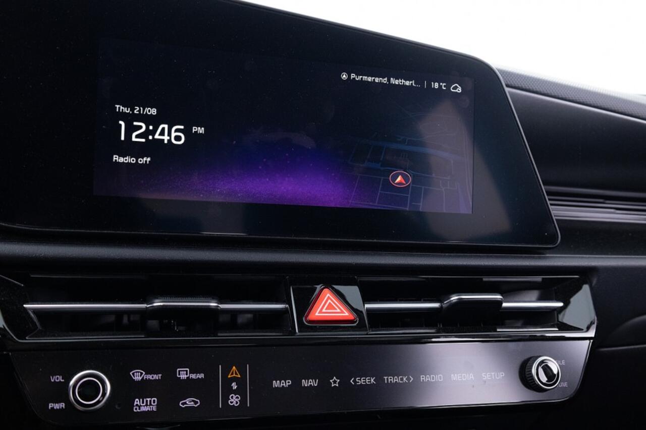 KIA e-Niro Light Edition 64.8 kWh | SOH 100% | NAVI | AIRCO-ECC