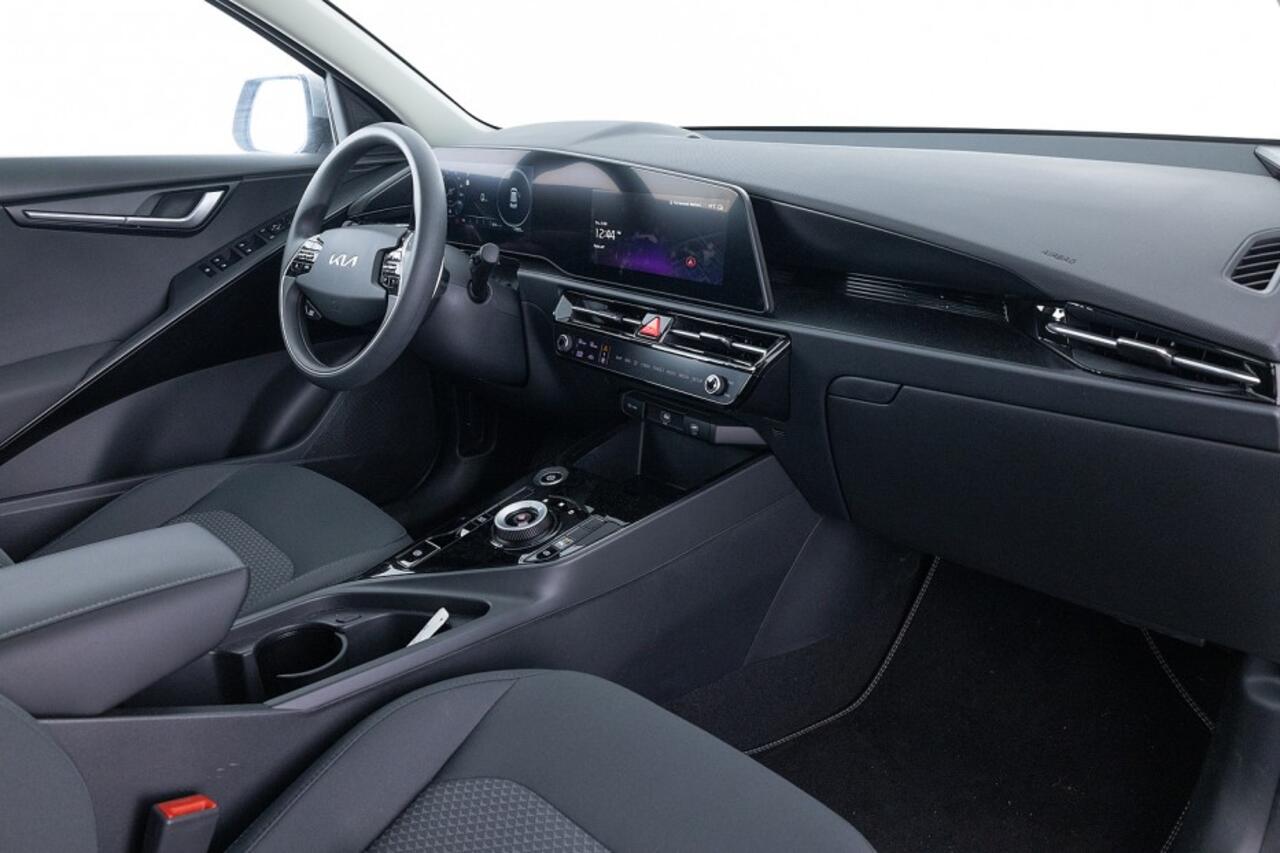 KIA e-Niro Light Edition 64.8 kWh | SOH 100% | NAVI | AIRCO-ECC