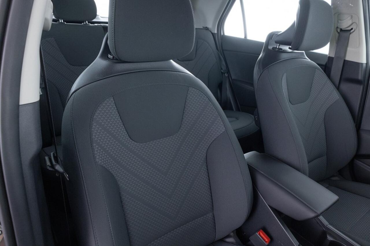 KIA e-Niro Light Edition 64.8 kWh | SOH 100% | NAVI | AIRCO-ECC