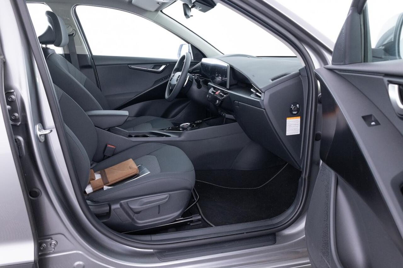 KIA e-Niro Light Edition 64.8 kWh | SOH 100% | NAVI | AIRCO-ECC