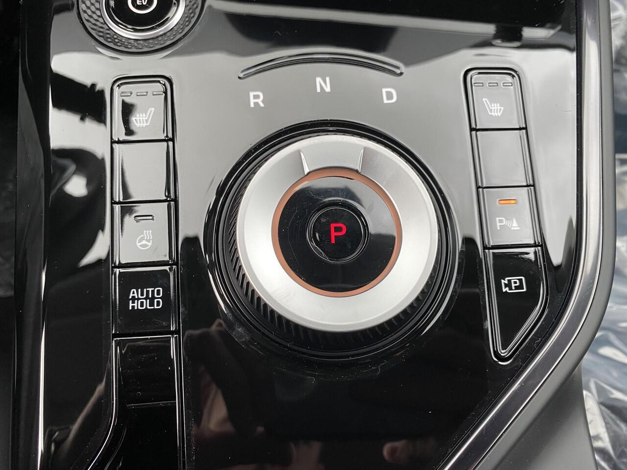 KIA e-Niro EV DynamicPlusLine 64.8 kWh | Voorraadactie | Schuif / Kanteldak | Head-Up | Stoel/Stuurverwarming | Elektr. Achterklep | Navigatie |