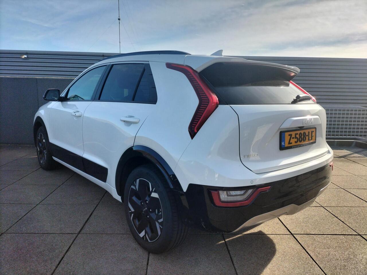 KIA e-Niro EV Edition Advanced 64.8 kWh Navigatie / Camera / Leder