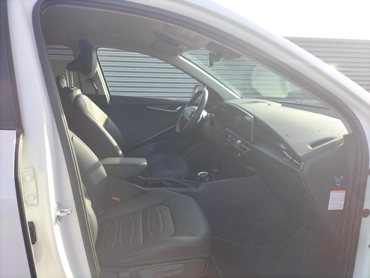 KIA e-Niro EV Edition Advanced 64.8 kWh Navigatie / Camera / Leder