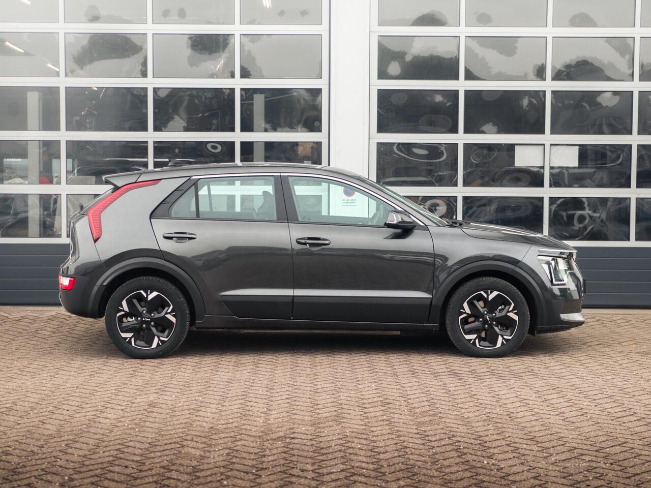 KIA e-Niro EV Light Edition 64.8 kWh | Navigatie | Achteruitrijcamera | Airco | Cruise control Adaptieve |