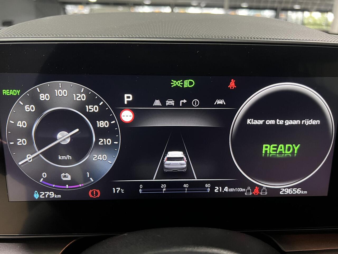 KIA e-Niro EV DynamicLine 64.8 kWh achteruitrijcamera, Apple Carplay/Android Auto, cruise control adaptief.