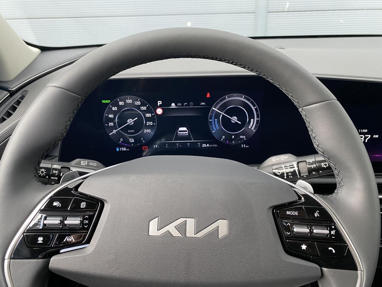 KIA e-Niro EV Air 64.8 kWh | Voorraadactie | Stoel/Stuurverwarming | Led Koplampen | Parkeercamera | Navigatie | Dodehoekdetectie |