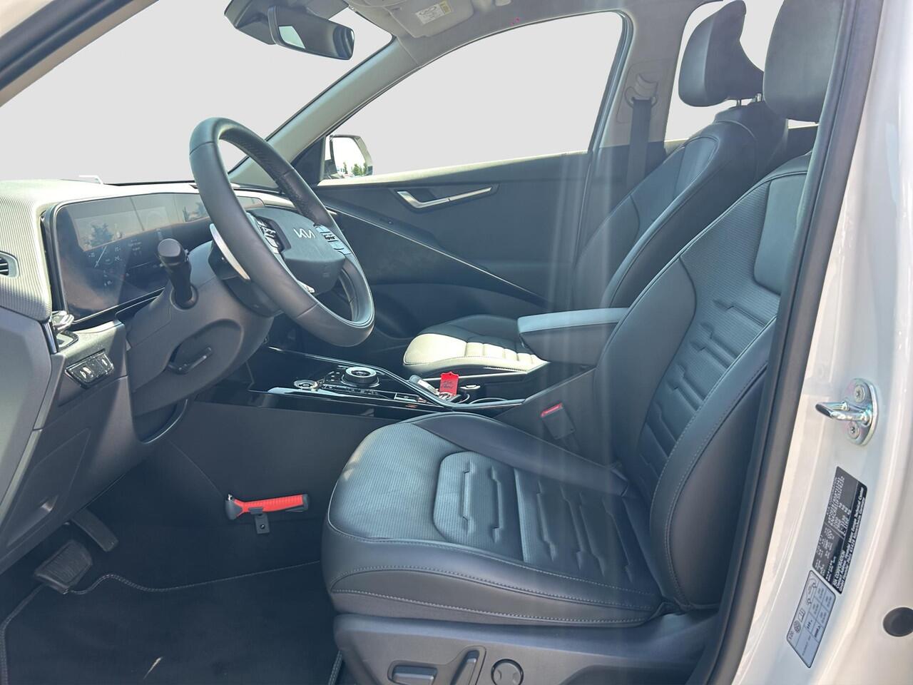 KIA e-Niro EV Edition Advanced 64.8 kWh | Automaat | Stoel & Stuurverwarming | Navi | Camera | Cruise | Sensoren |