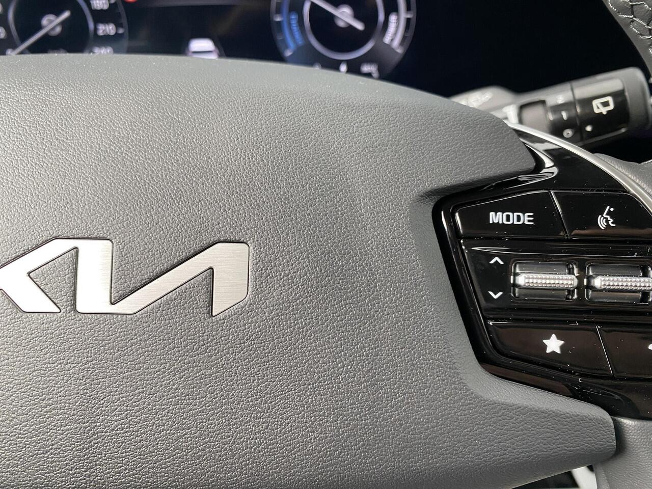 KIA e-Niro EV Air 64.8 kWh | Stoel/Stuurverwarming | Led Koplampen | Parkeercamera | Navigatie | Dodehoekdetectie |