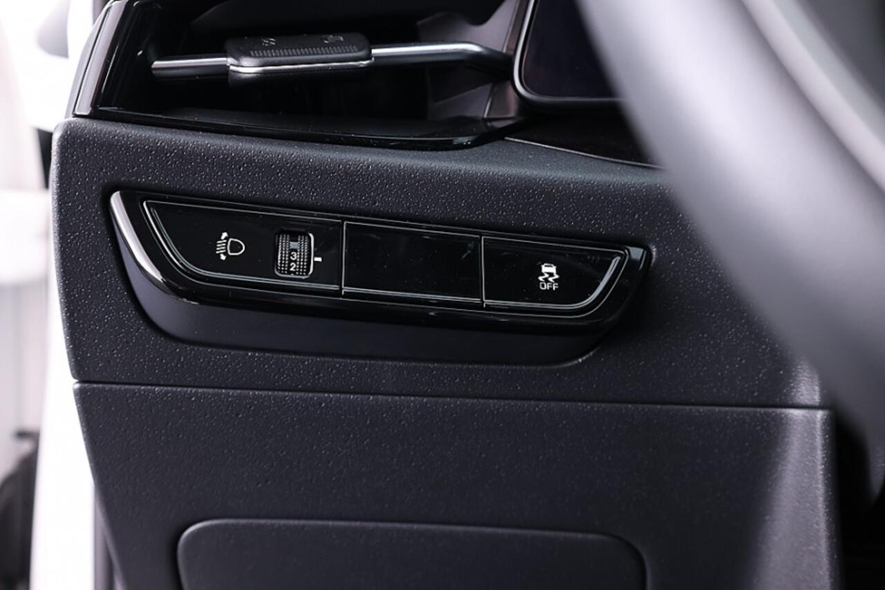 KIA e-Niro Light Edition 64.8 kWh | NAVI | AIRCO-ECC