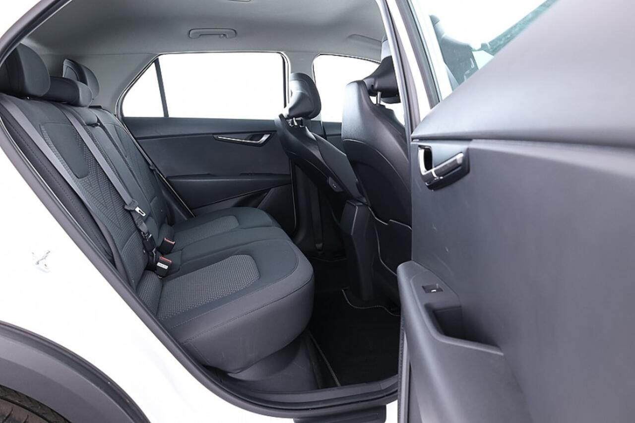 KIA e-Niro Light Edition 64.8 kWh | NAVI | AIRCO-ECC